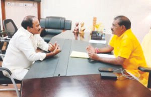 మంత్రి దృష్టికి సాగునీటి సమస్య