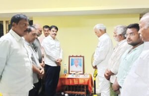 అక్కయ్య చౌదరికి ఘన నివాళులు