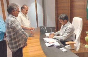 ఎన్నికల నిబంధనలు ఉల్లంగిస్తున్న కూటమి అభ్యర్ధి