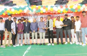 సాంకేతికతను అందిపుచ్చుకోవాలి