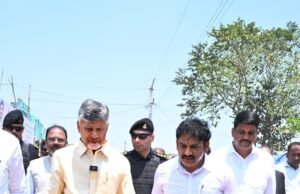 పేదల కళ్లలో ఆనందం చూస్తున్నా : చంద్రబాబు