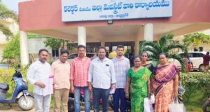 రెల్లి కాలనీ ప్రజలు కలెక్టర్కు వినతి