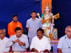 చదువు మనిషిని మహోన్నతున్ని చేస్తుంది