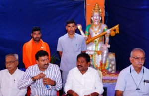 చదువు మనిషిని మహోన్నతున్ని చేస్తుంది