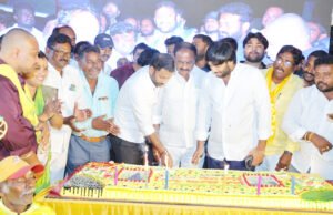 డాక్టర్ మహేంద్రనాధ్ జన్మదిన వేడుకలు