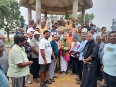 వృద్ధ ఆశ్రమానికి బియ్యం బహుకరణ