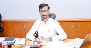 నడవలేని వారు పిజిఆర్ఎస్కు రావద్దు