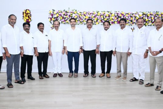 ఉమ్మడి ప్రకాశం నేతలకు మంత్రి లోకేష్ ఆత్మీయ విందు