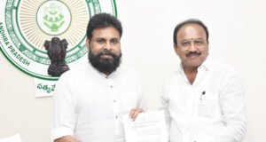 చీరాల అభివృద్ధిపై పవన్కళ్యాణ్కు ఎమ్మెల్యే కొండయ్య వినతి