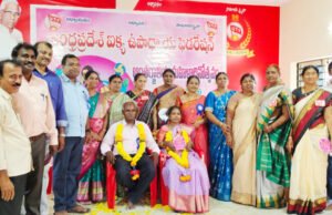 ఉపాధ్యాయులకు ఘన సత్కారం