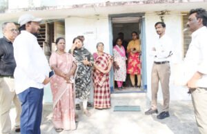 విద్య భవన్కు స్థలం పరిశీలించిన కలెక్టర్ వినోద్కుమార్