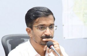 విద్యార్థుల హాజరు నూరు శాతం ఉండాలి : కలెక్టర్ డాక్టర్ వినోద్ కుమార్