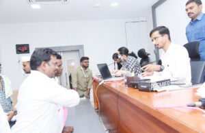 పీజీఆర్ఎస్ అర్జీలు పునరావృతం కాకుండా చర్యలు తీసుకోవాలి : కలెక్టర్ డాక్టర్ వినోద్ కుమార్