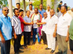 ఆర్యవైశ్య కళ్యాణ మండపానికి రూ.లక్ష విరాళం