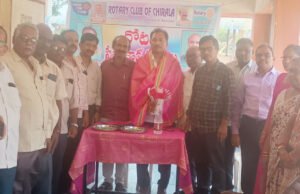 పాఠశాలకు హీటర్లు బహుకరణ