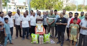 ఎన్టిఆర్ జయంతి సందర్బంగా వృద్దాశ్రమానికి సరుకులు పంపిణి