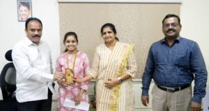 డైమెర్కోలో ఎఐ డెవలపర్గా సెయింట్ ఆన్స్ విద్యార్థిని