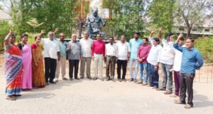 విఆర్ఎస్ అండ్ వైఆర్ఎన్ కళాశాల అధ్యాపకుల నిరసన