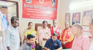 రెడ్క్రాస్ వైద్య శిబిరానికి విశేష స్పందన