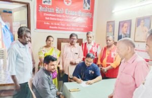 రెడ్క్రాస్ వైద్య శిబిరానికి విశేష స్పందన